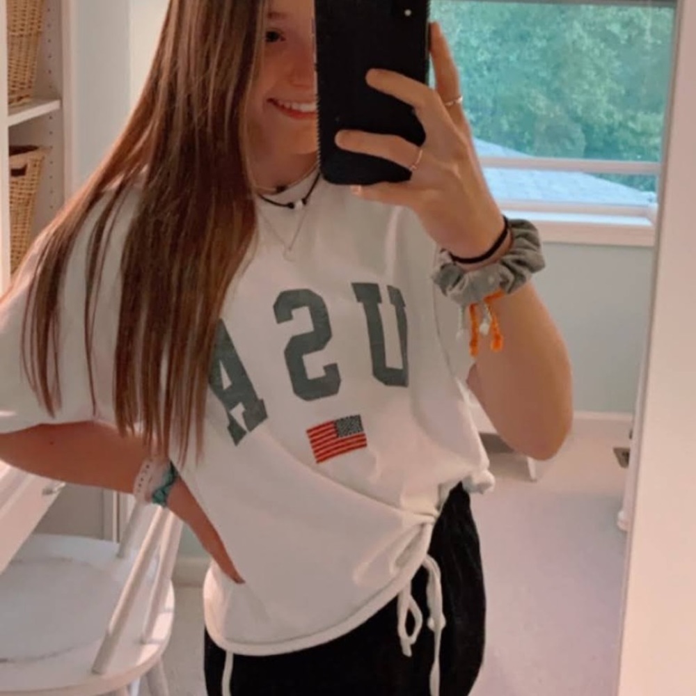 Brandy Melville USA Tee